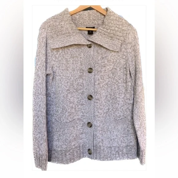 Ann Taylor cardigan sweater size medium - Picture 1 of 13